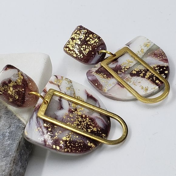 Burgundy, white and gold earrings - Picture 4 of 7